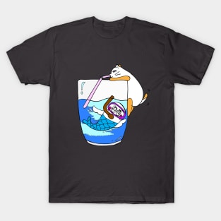 Funny cat and friend snorkeling in water by illustration draw T-Shirt